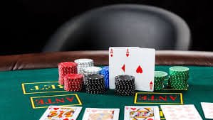 Daftar promosi terlihat jelas di layar kecil